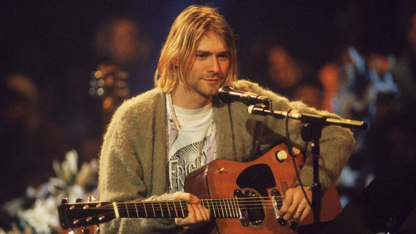 You are currently viewing Rare Kurt Cobain memorabilia to be auctioned off