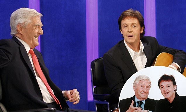 You are currently viewing Paul McCartney pays tribute to his ‘good friend’ Michael Parkinson after talk show legend passes away