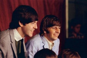 Read more about the article Paul McCartney And Ringo Starr Manage A First On The Billboard Charts For The Beatles