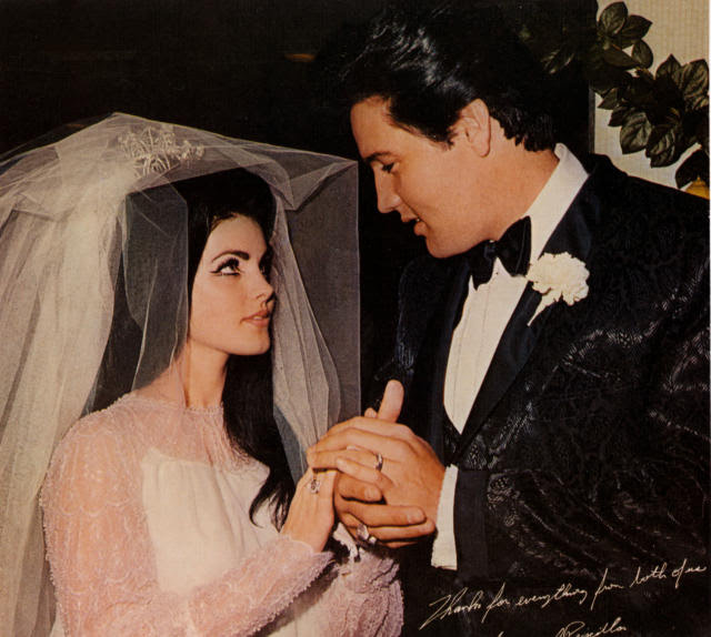 You are currently viewing How Old Was Priscilla Presley When She Met Elvis? Details on Their Marriage and Love Story