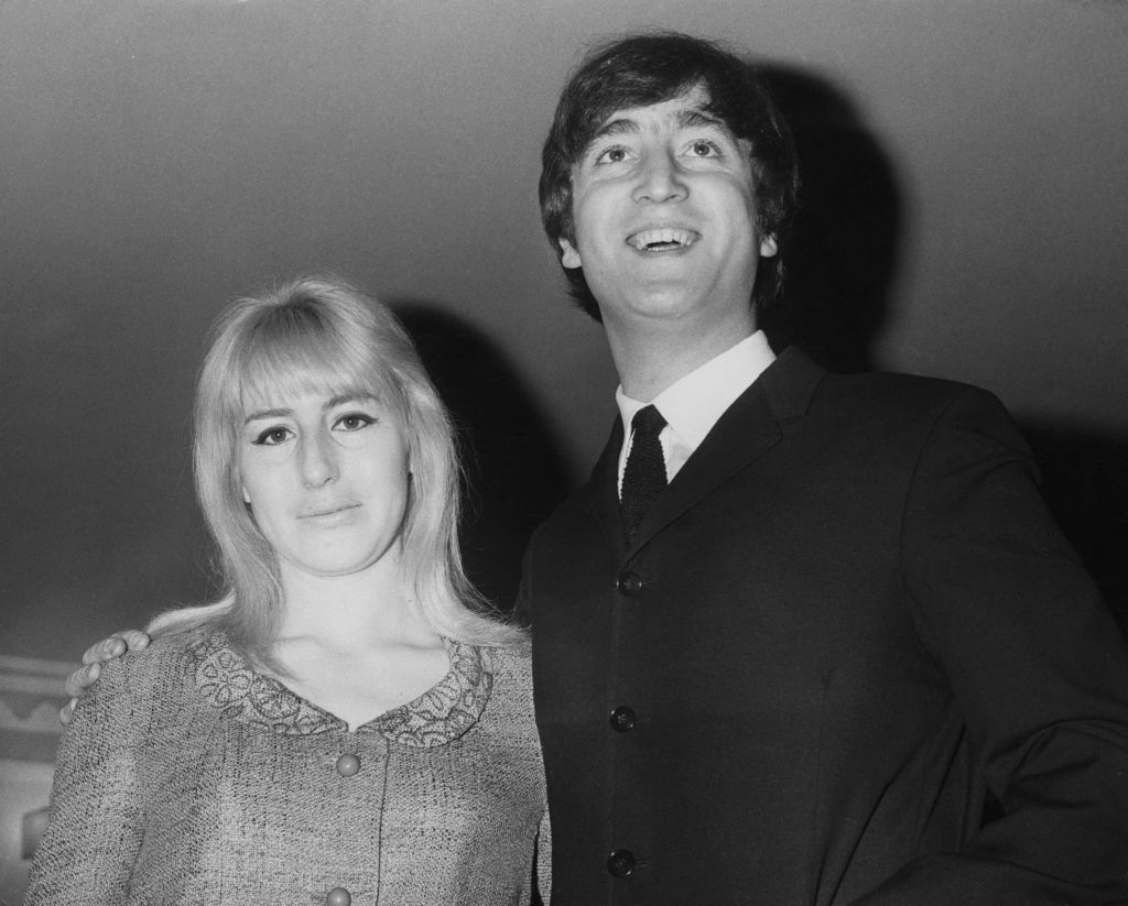 You are currently viewing Cynthia Lennon Suspected She Was Only Invited to America With the Beatles Because She Caught John Cheating