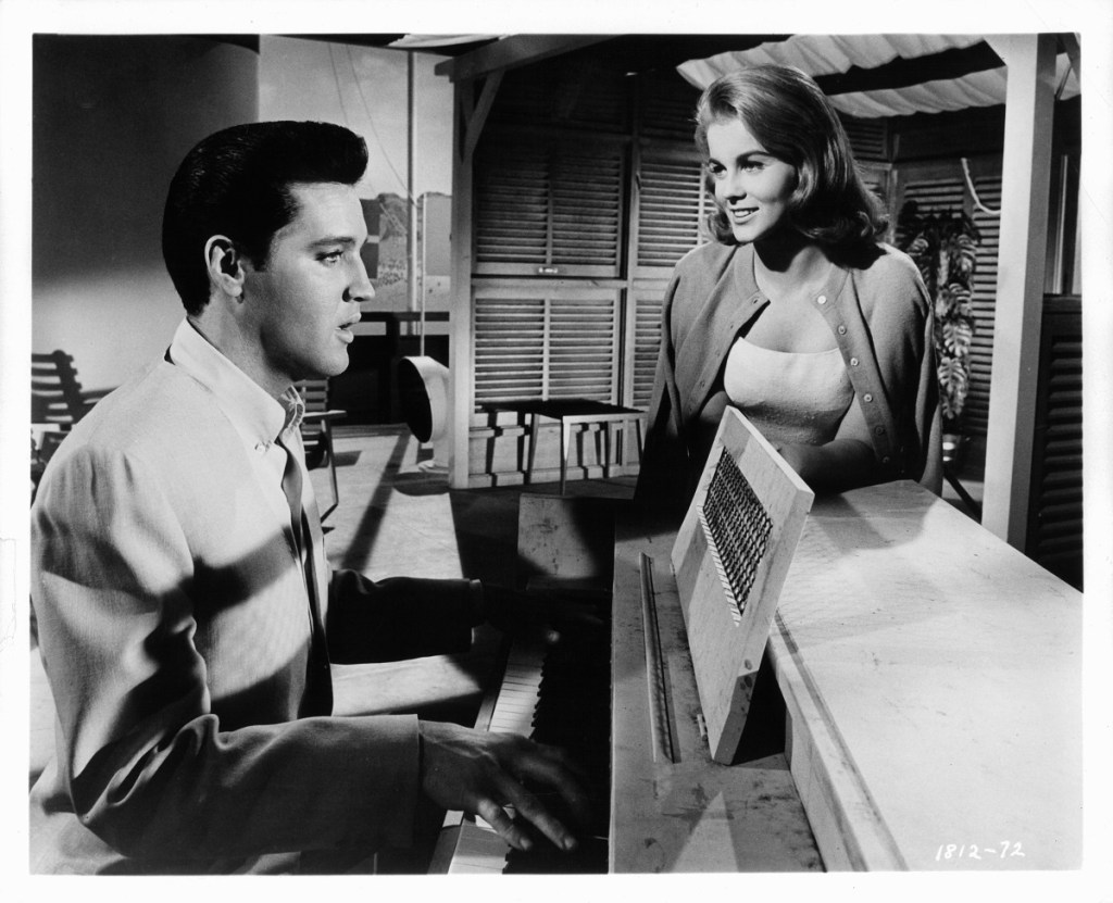 You are currently viewing Ann-Margret Once Revealed Elvis Presley Called Her While She Was in a Hotel Suite With Her Husband