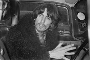 Read more about the article George Harrison Exploded at Yoko Ono For Eating His Food