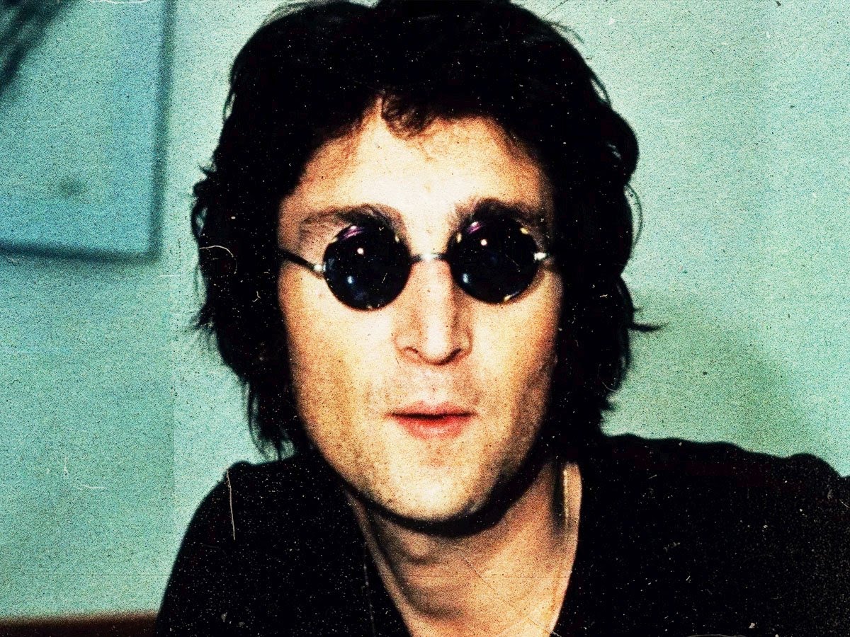 You are currently viewing The Elvis Presley song John Lennon hated: “It was awful”