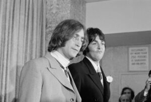 Read more about the article Paul McCartney Exploded at a Journalist for Publishing John Lennon’s Negative Remarks