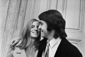Read more about the article Paul McCartney Shared How His 1st Wife Linda Freed Him of a ‘Bulls***’ Beatles Habit
