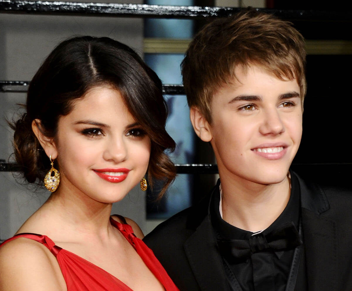 Read more about the article Justin Bieber or Selena Gomez: Who Has the Higher Net Worth?