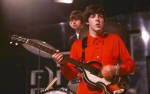Read more about the article Search launched for Paul McCartney’s lost £10m bass guitar