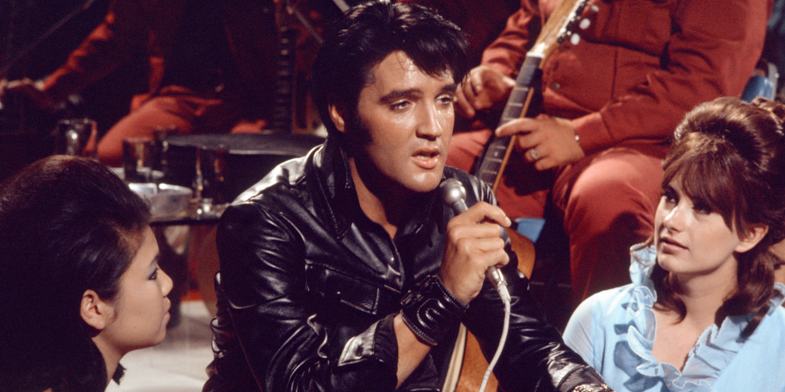 You are currently viewing Elvis Presley Almost Called off the ’68 Comeback Special: ‘I Don’t Want to Do This’