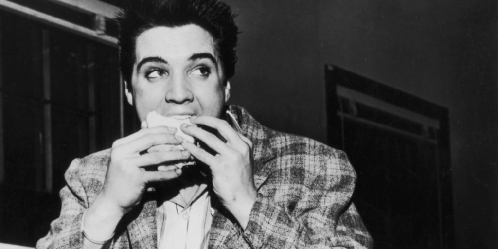 Read more about the article Elvis Presley Reportedly Had to Have This 1 Food With Every Single Meal