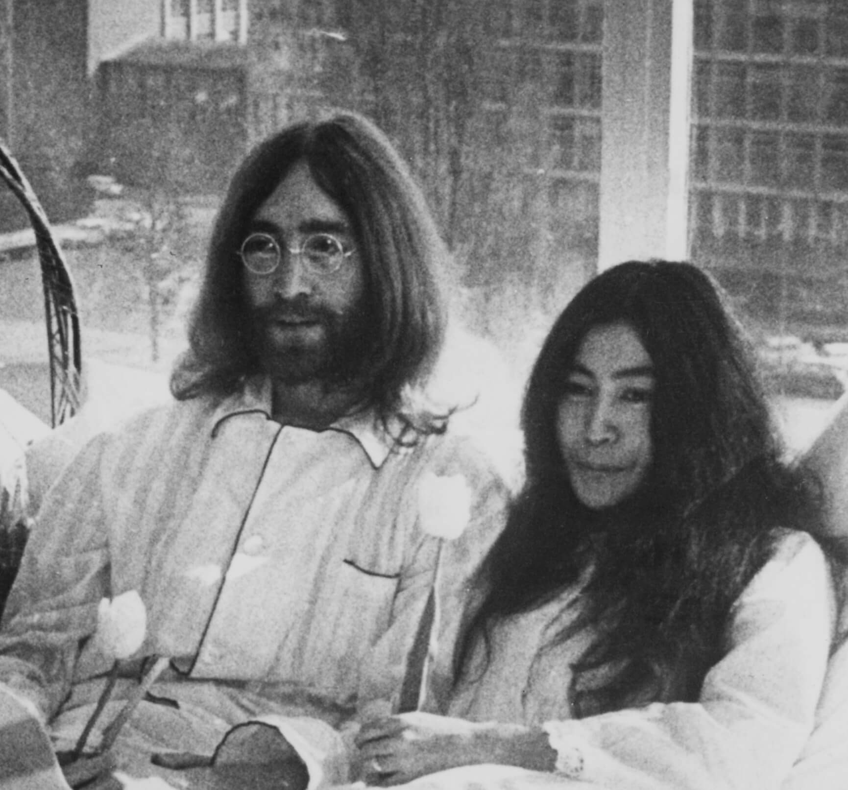 Read more about the article Why John Lennon Compared Yoko Ono to Linda McCartney