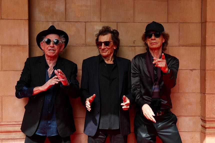 Read more about the article The Rolling Stones top UK charts with new album Hackney Diamonds