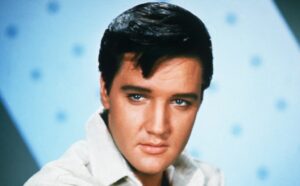 Read more about the article Elvis Presley Felt His Family Was ‘Taking Advantage’ of Him