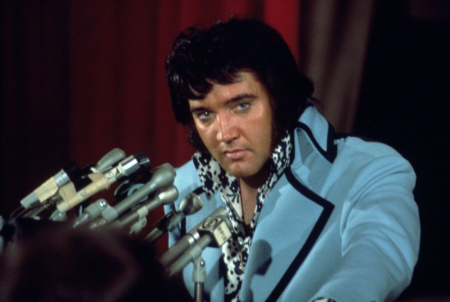 You are currently viewing ‘Kissin’ Cousins’: The disturbing Elvis Presley song that tries to justify incest