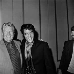 Read more about the article Elvis Presley Would ‘Literally Babble’ About the Way His Father Betrayed Him