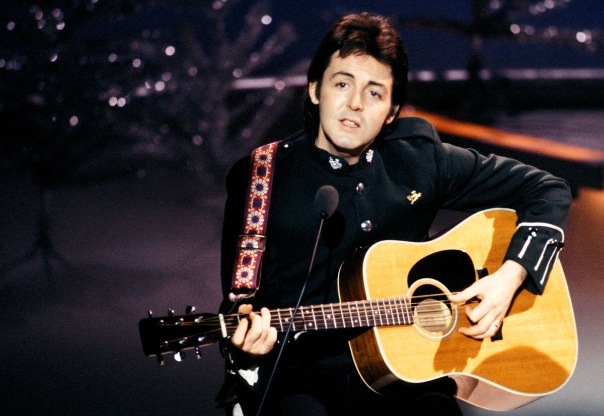 You are currently viewing Paul McCartney Shared Why Showing Friends His Home Is ‘an Embarrassment’