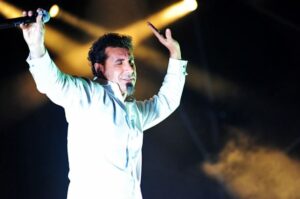 Read more about the article System Of A Down postpone LA shows after Serj Tankian tests positive for COVID-19