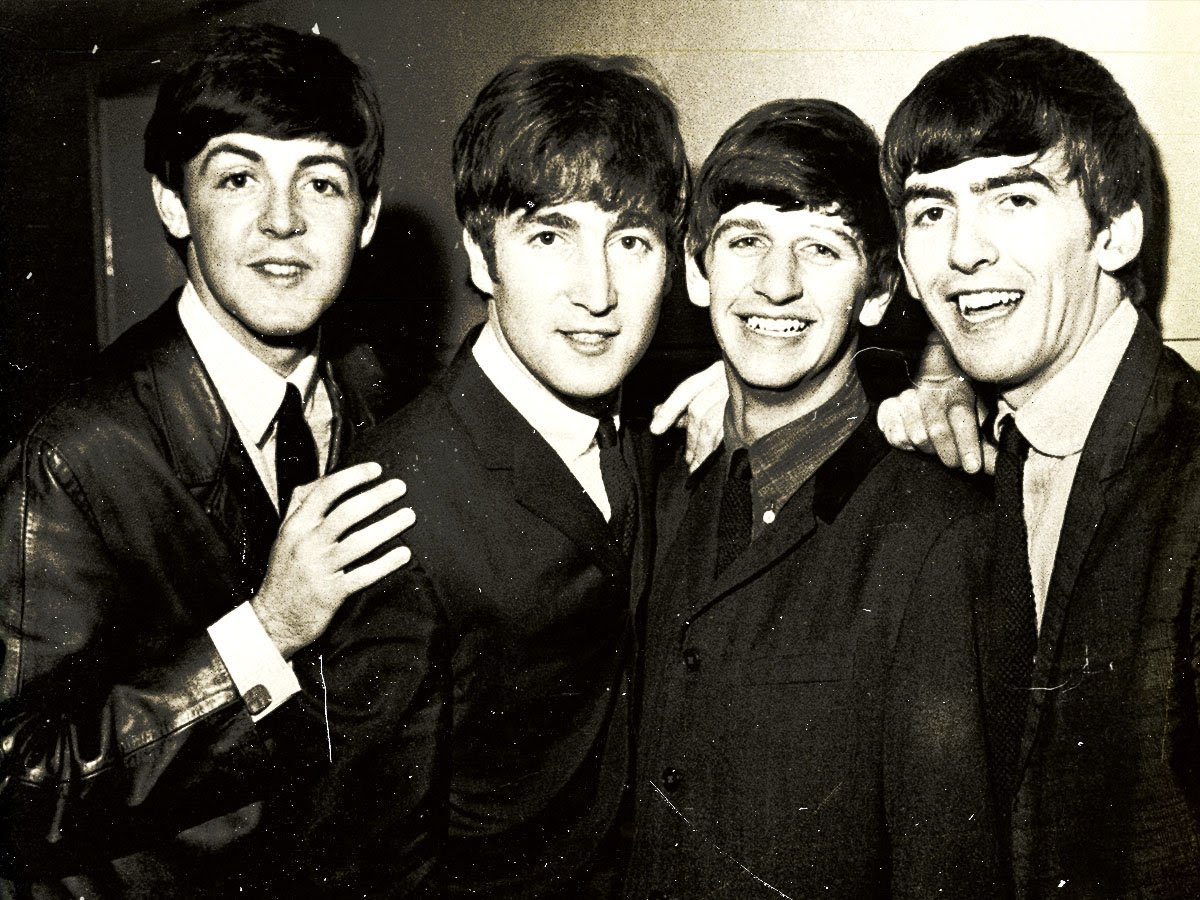 You are currently viewing The Beatles lyrics Paul McCartney’s father wanted to change