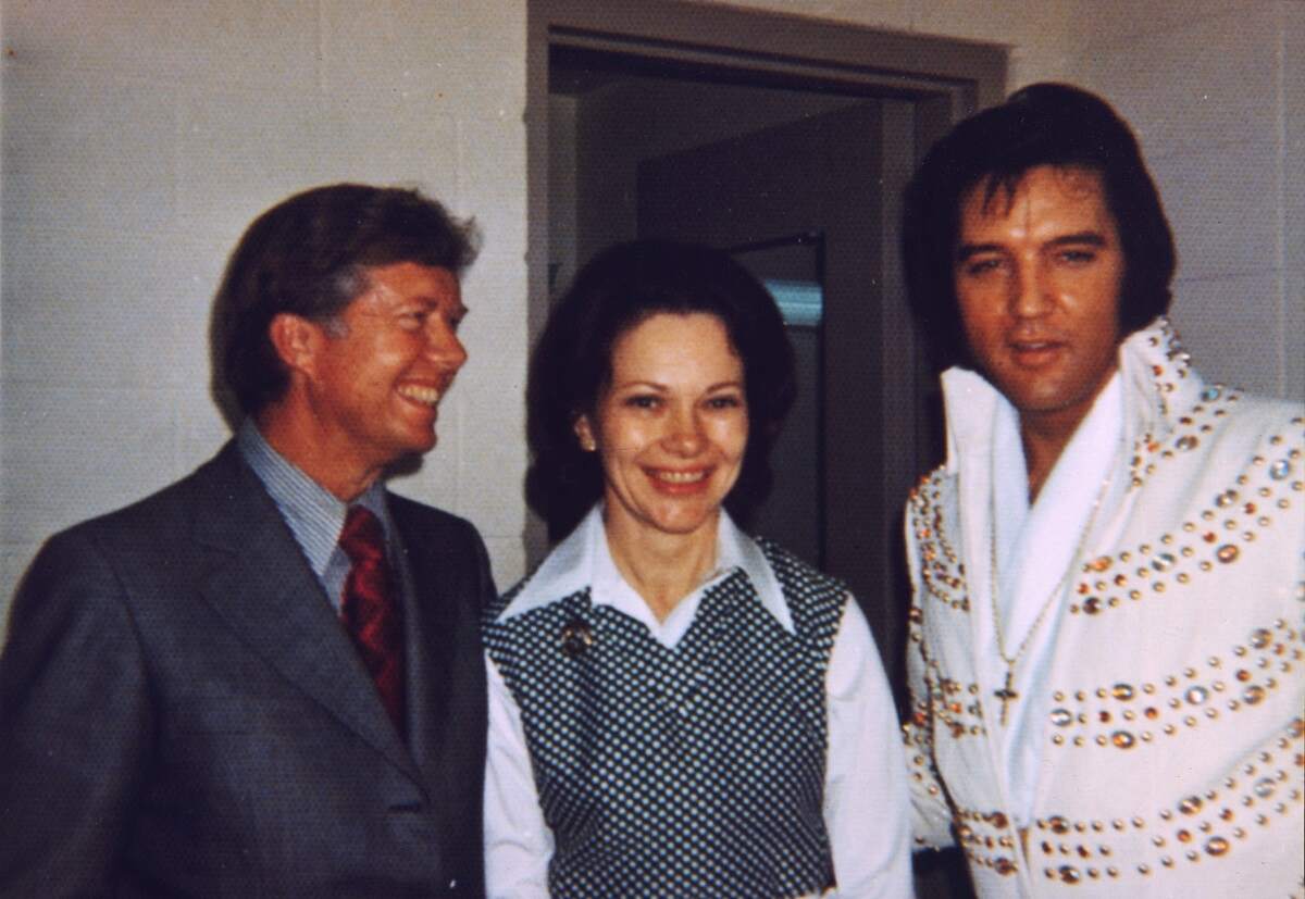 You are currently viewing Why Elvis Presley Repeatedly Called Then-President Jimmy Carter in the Weeks Before His Death