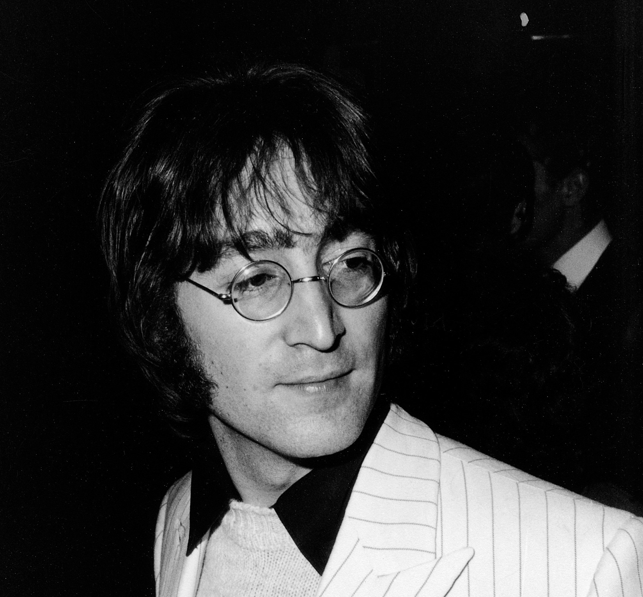 You are currently viewing John Lennon Found 1 Rumor About Himself Hilarious