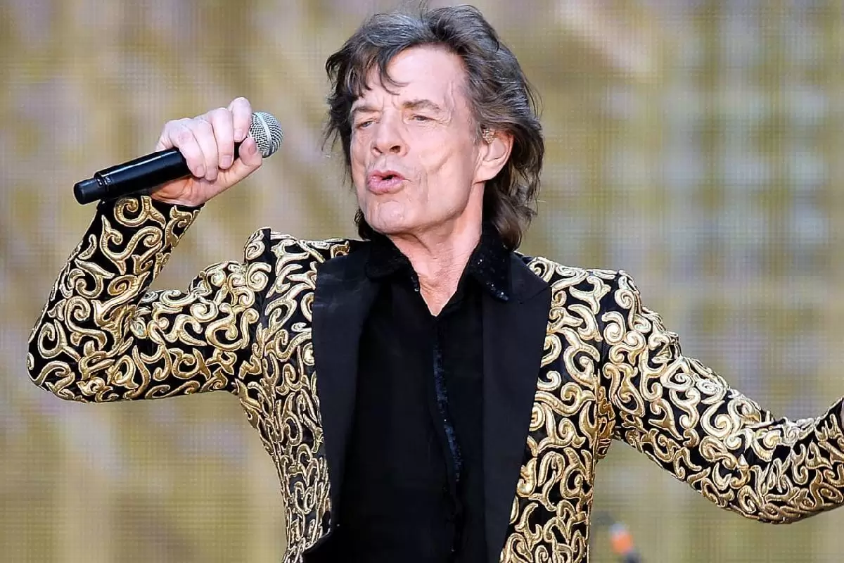 You are currently viewing Mick Jagger continues to stoke the friendly rivalry between The Rolling Stones and The Beatles