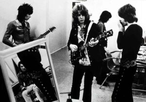Read more about the article Why did Mick Taylor quit The Rolling Stones in 1974?