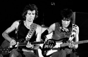 Read more about the article The drug-fuelled moment Keith Richards pointed a gun at Ronnie Wood