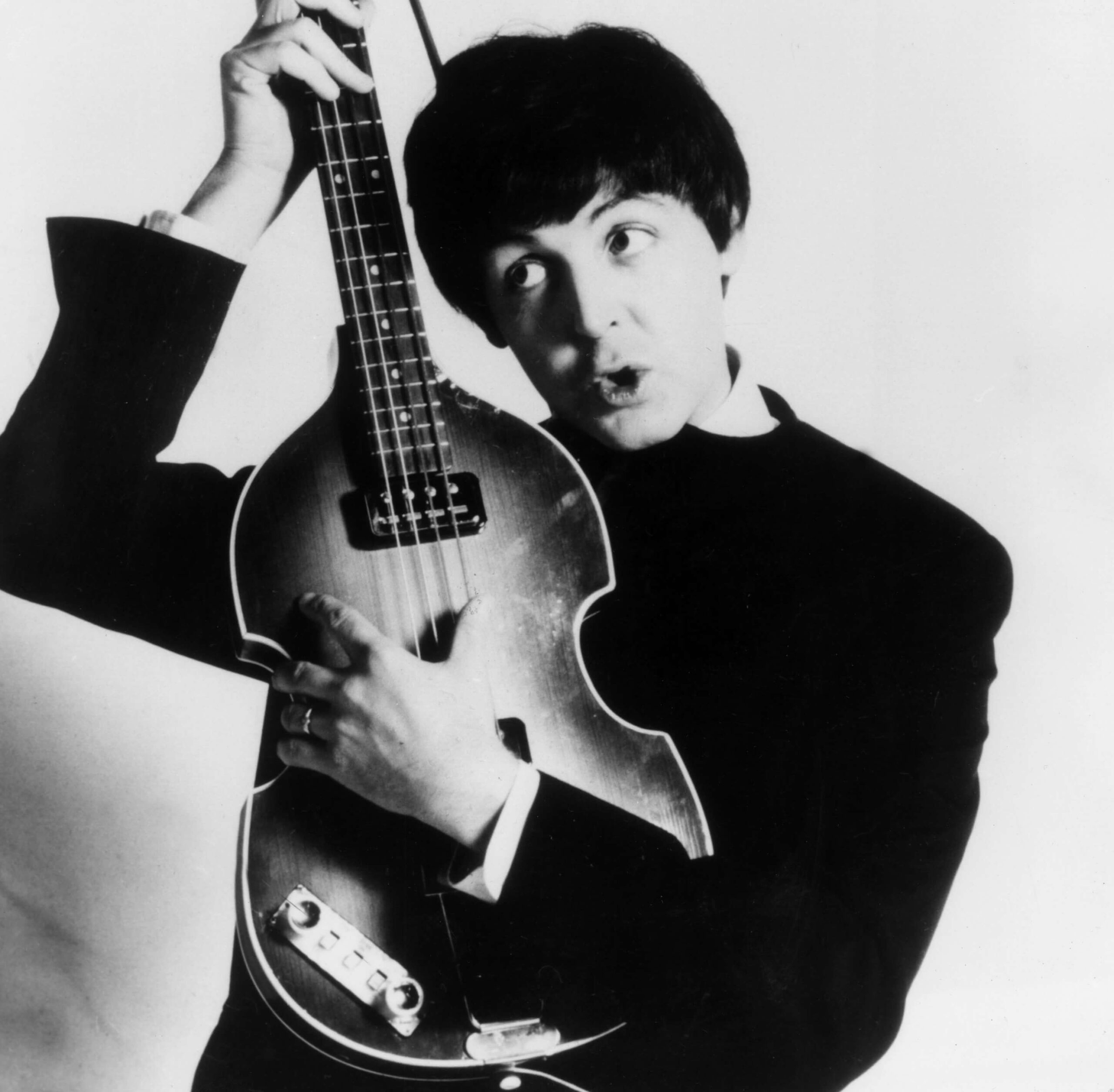 You are currently viewing 1 Paul McCartney Song Sold 100,000 Copies a Day