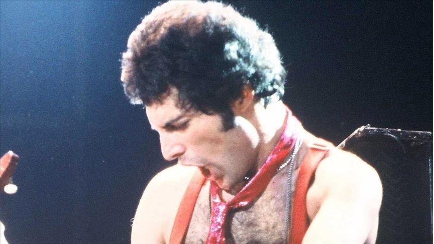 Read more about the article Late Queen frontman Freddie Mercury’s private collection coming up for action