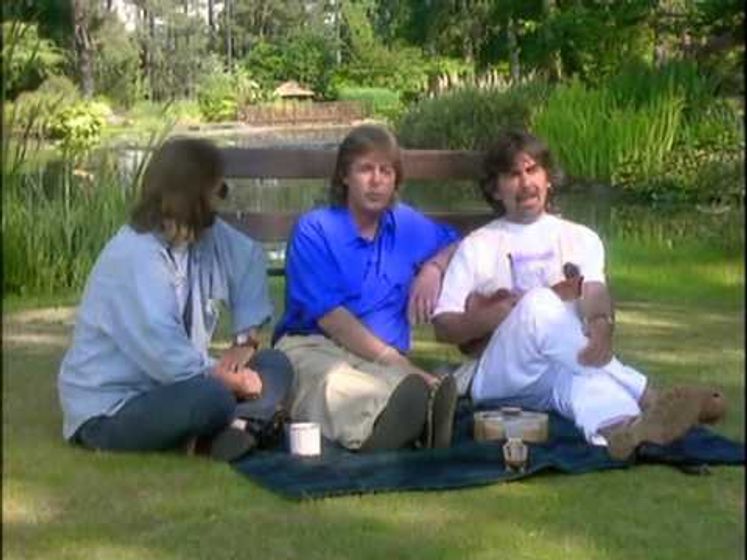 You are currently viewing Paul McCartney, George Harrison and Ringo Starr reunite The Beatles back in 1994