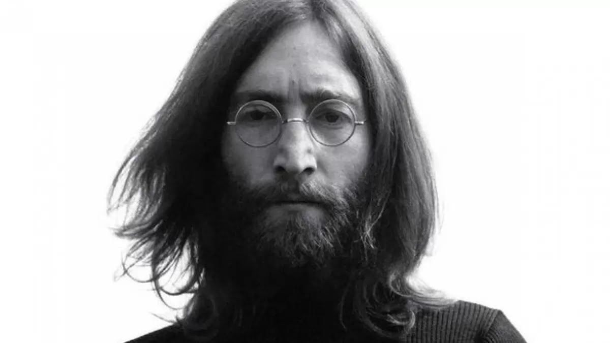 You are currently viewing John Lennon’s ‘Unwanted’ Grammy Award For Sale