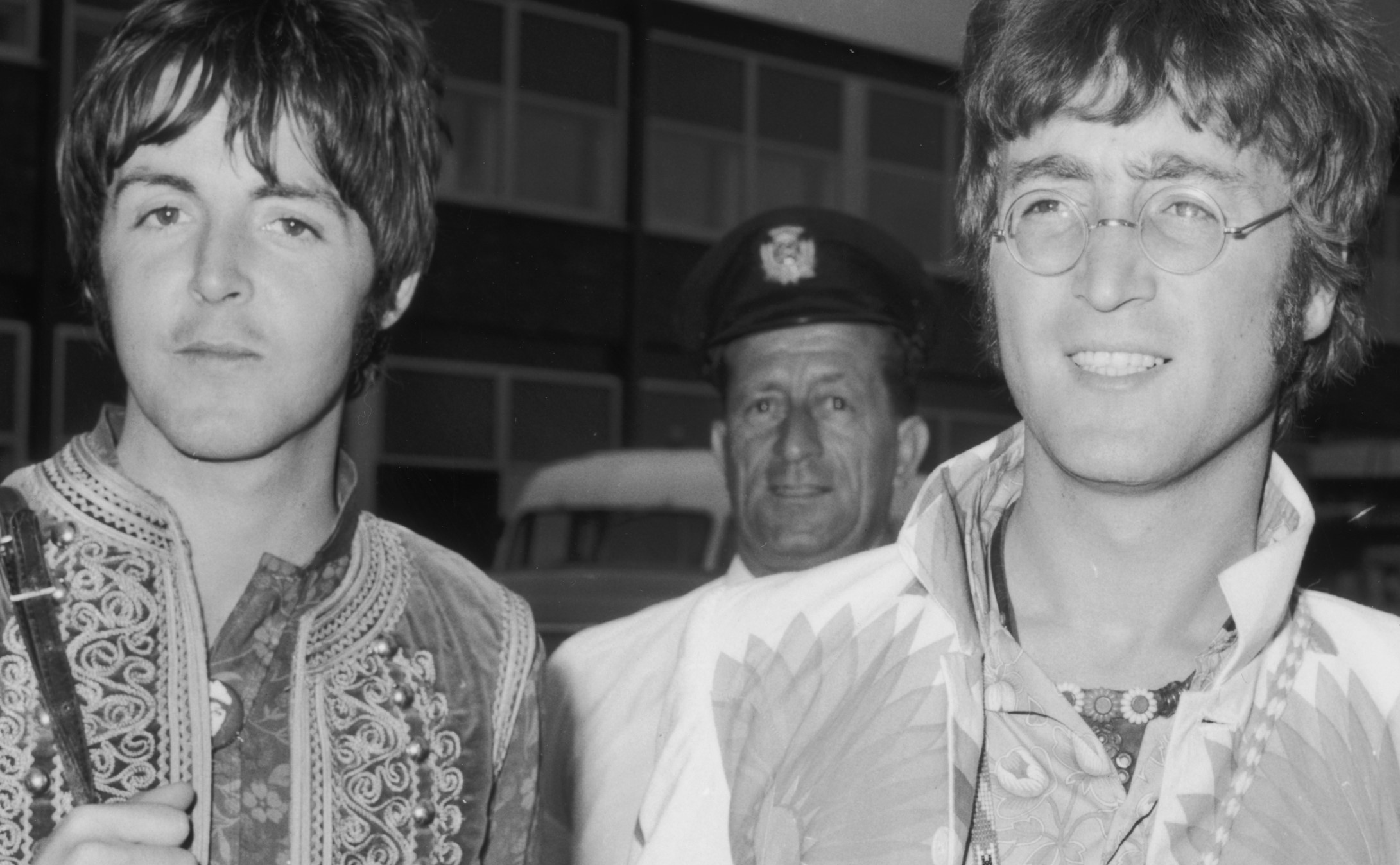 You are currently viewing 1 John Lennon Album Made Paul McCartney Feel ‘Competitive’