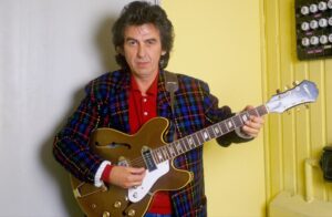 Read more about the article George Harrison Wrote a Beatles-Inspired Hit Song in the 1980s With ‘Joke’ Lyrics