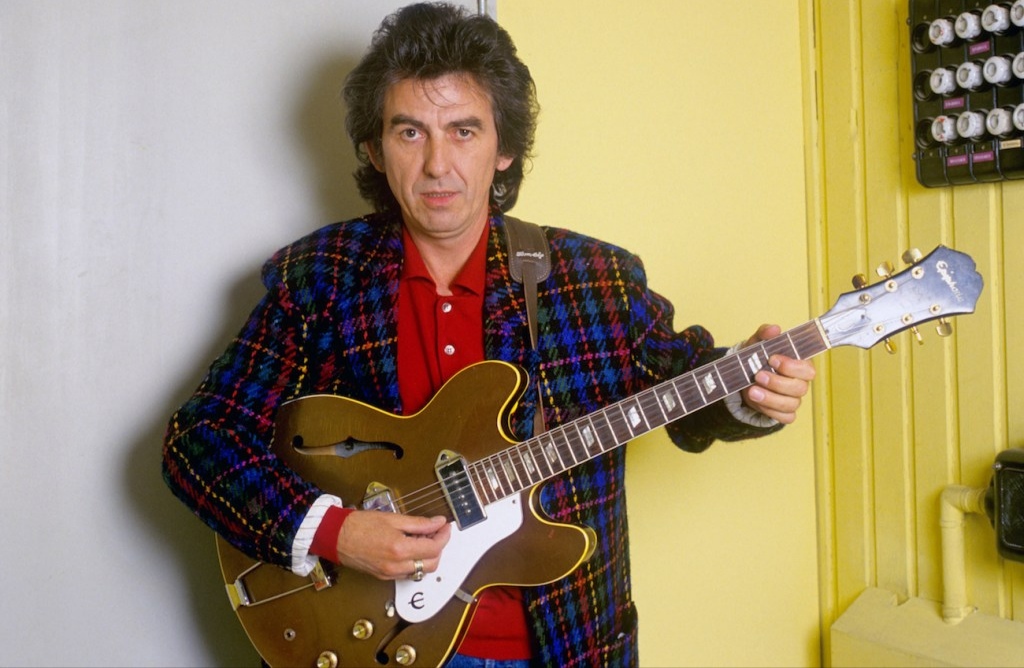 You are currently viewing George Harrison Wrote a Beatles-Inspired Hit Song in the 1980s With ‘Joke’ Lyrics