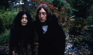 Read more about the article A Guru Told John Lennon 1 Beatles Song Sounded Too Negative