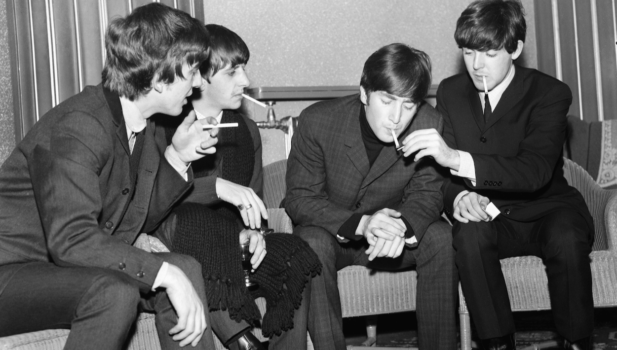 You are currently viewing Paul McCartney Once Explained Why It Was Scary for The Beatles to Get High at Abbey Road