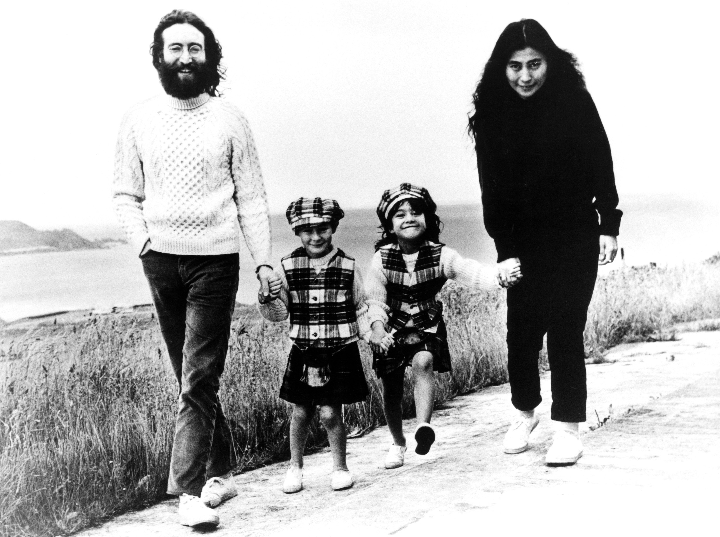 You are currently viewing John Lennon Wrote That It Was a ‘Slow Process’ ‘Feeling Like a Real Father’