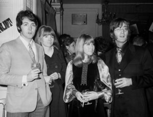 Read more about the article Paul McCartney Revealed Why John Lennon Was ‘Jealous’ of His Relationship With Jane Asher