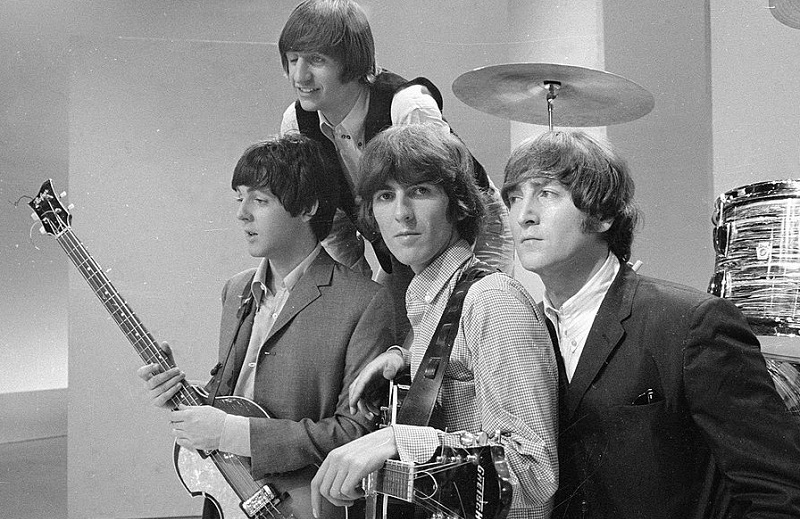 You are currently viewing Why George Harrison Struggled to Write Songs While in The Beatles