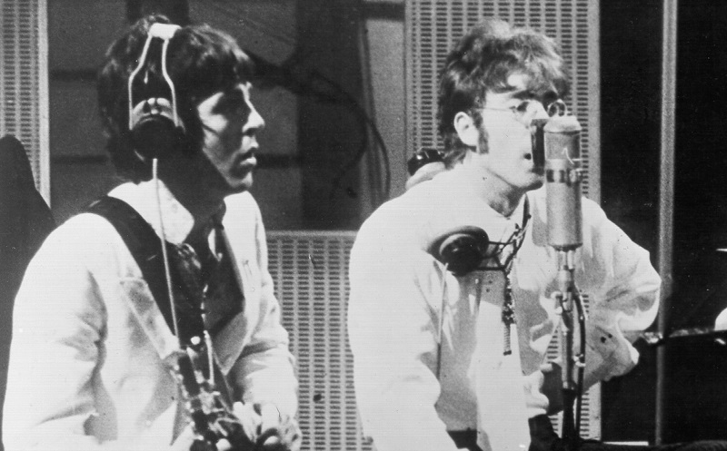 You are currently viewing What Drove John Lennon Nuts About Paul’s Greatest Beatles Song