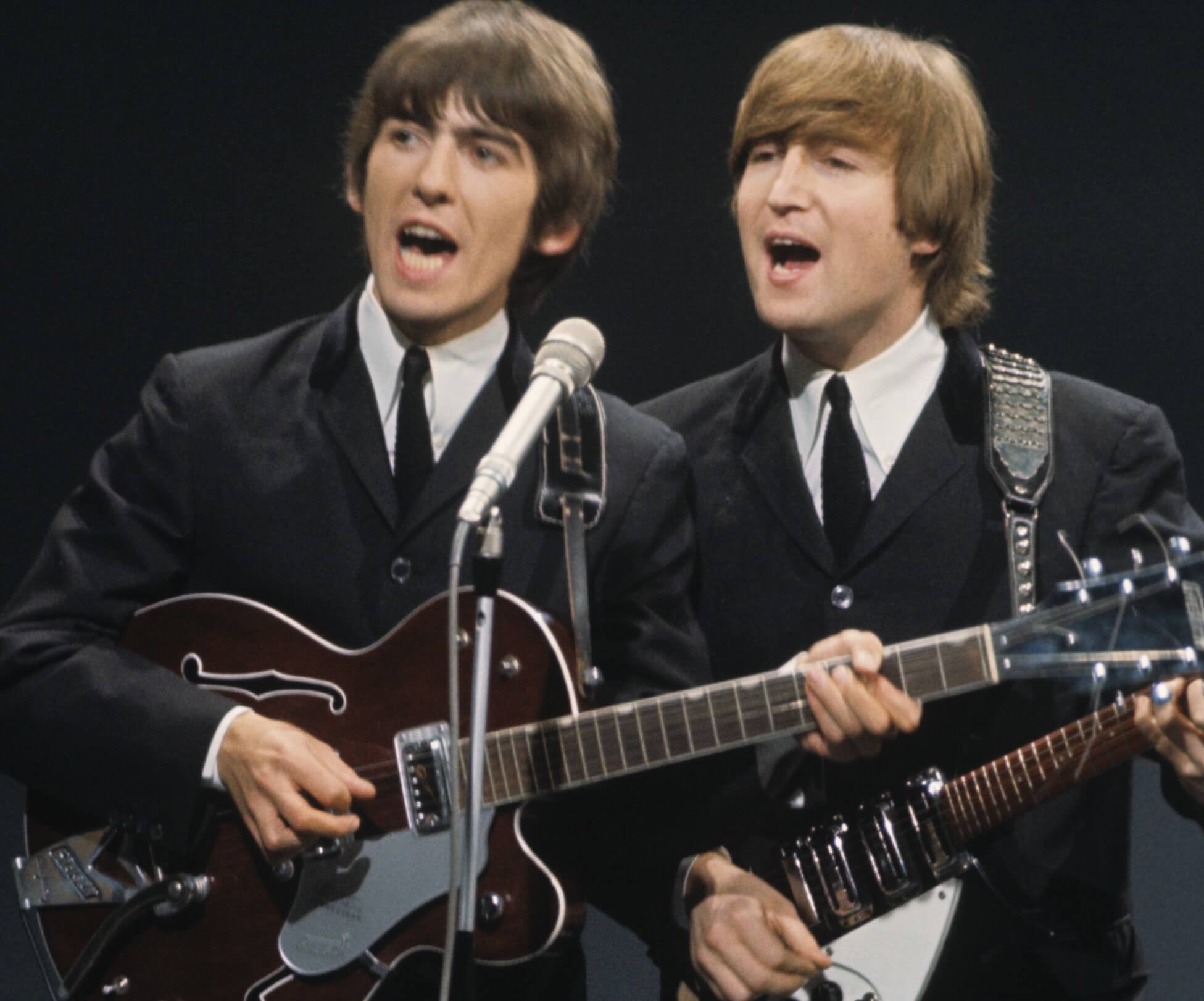 You are currently viewing John Lennon Loved a Song George Harrison Produced For Another Group