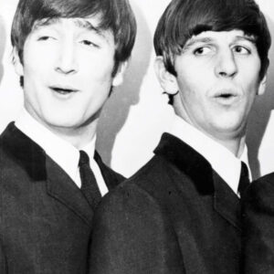 Read more about the article Ringo Starr Dumped Some John Lennon Songs for 1 of His Albums