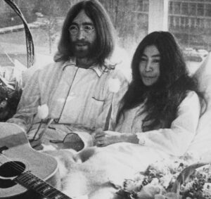 Read more about the article Yoko Ono Wanted This John Lennon Song to Hit No. 1
