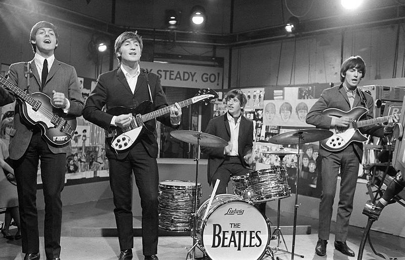 You are currently viewing Which Beatles Album Sold the Most Copies All-Time?