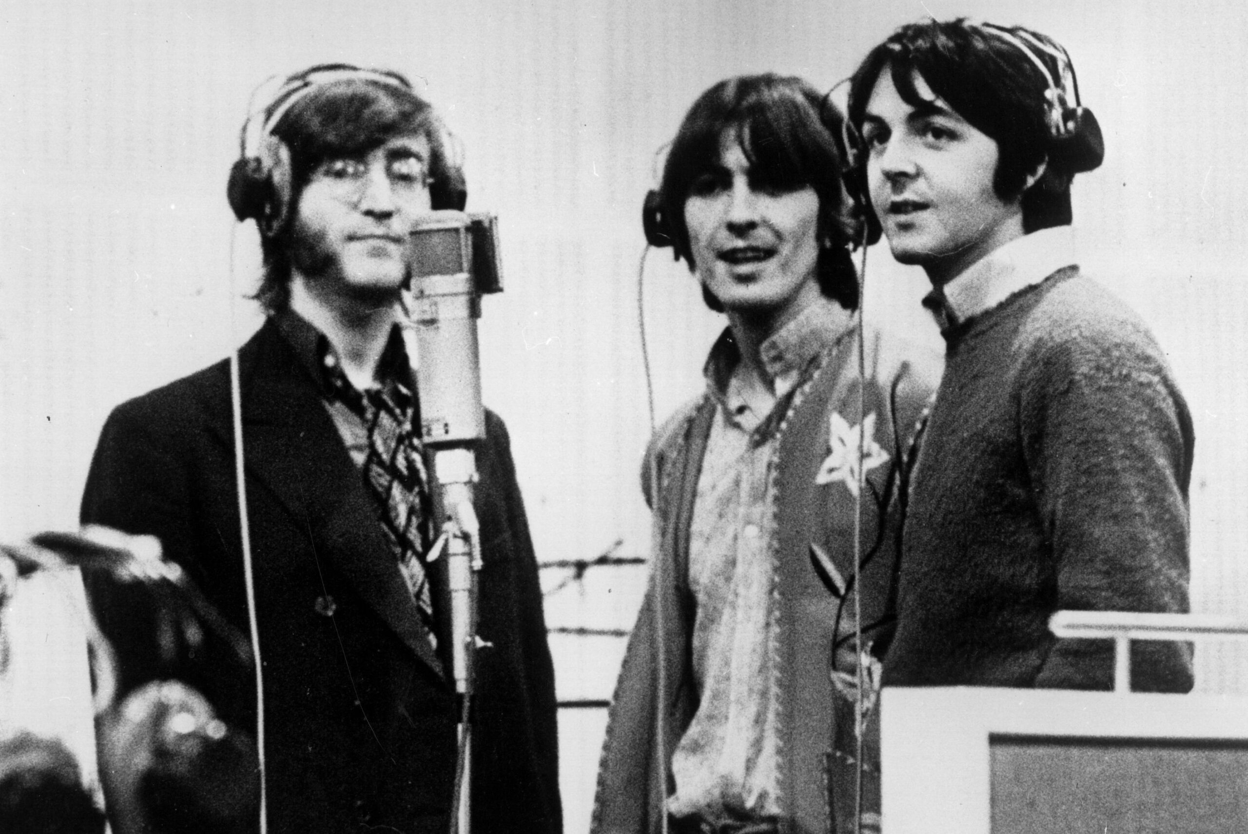 You are currently viewing The Beatles Song the Fab Four Recorded in a ‘Closet’
