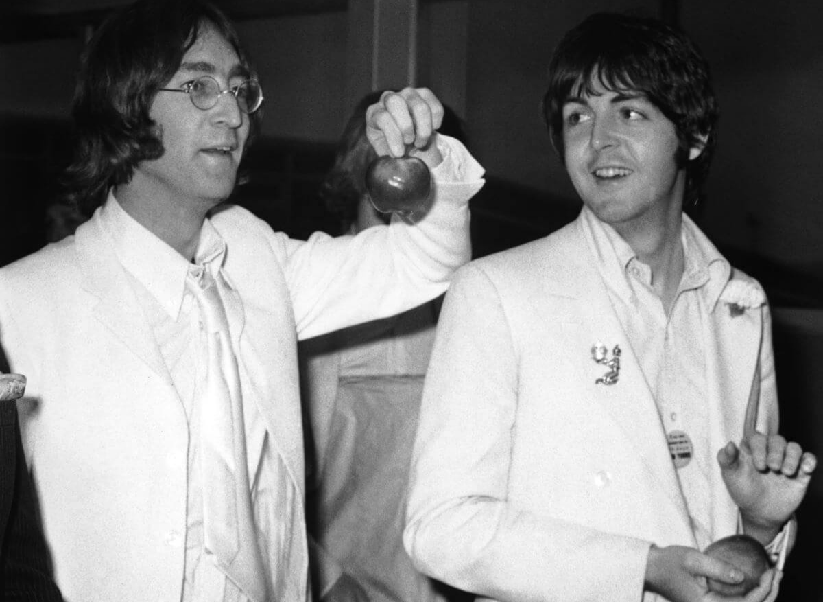 You are currently viewing John Lennon Considered Writing With Paul McCartney in the 1970s, Claimed May Pang