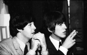 Read more about the article George Harrison Wrote ‘See Yourself’ About Paul McCartney’s Experience With the Press After He Took LSD