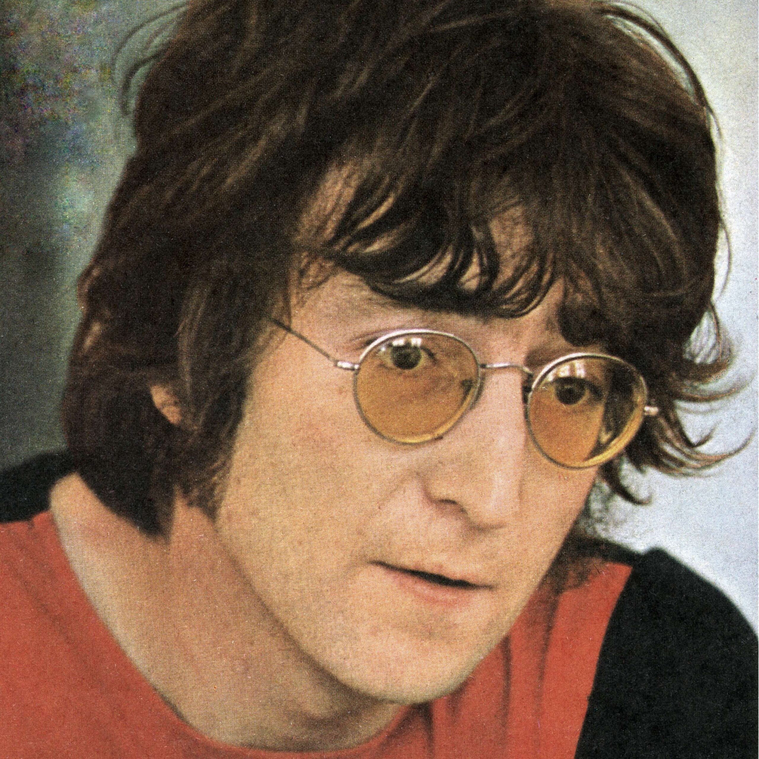 You are currently viewing John Lennon’s ‘Imagine’ Album Is a Tad Hypocritical