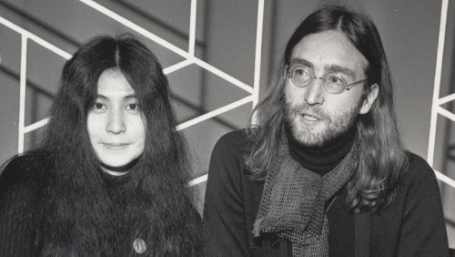 Read more about the article How Yoko Ono Saved Beatles’ Historical Documents From Destruction