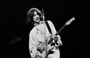 Read more about the article The moment George Harrison performed The Beatles song ‘Something’ at his last ever concert